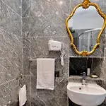 Aiello Pensionat 3*